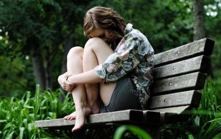 Chica triste borderline